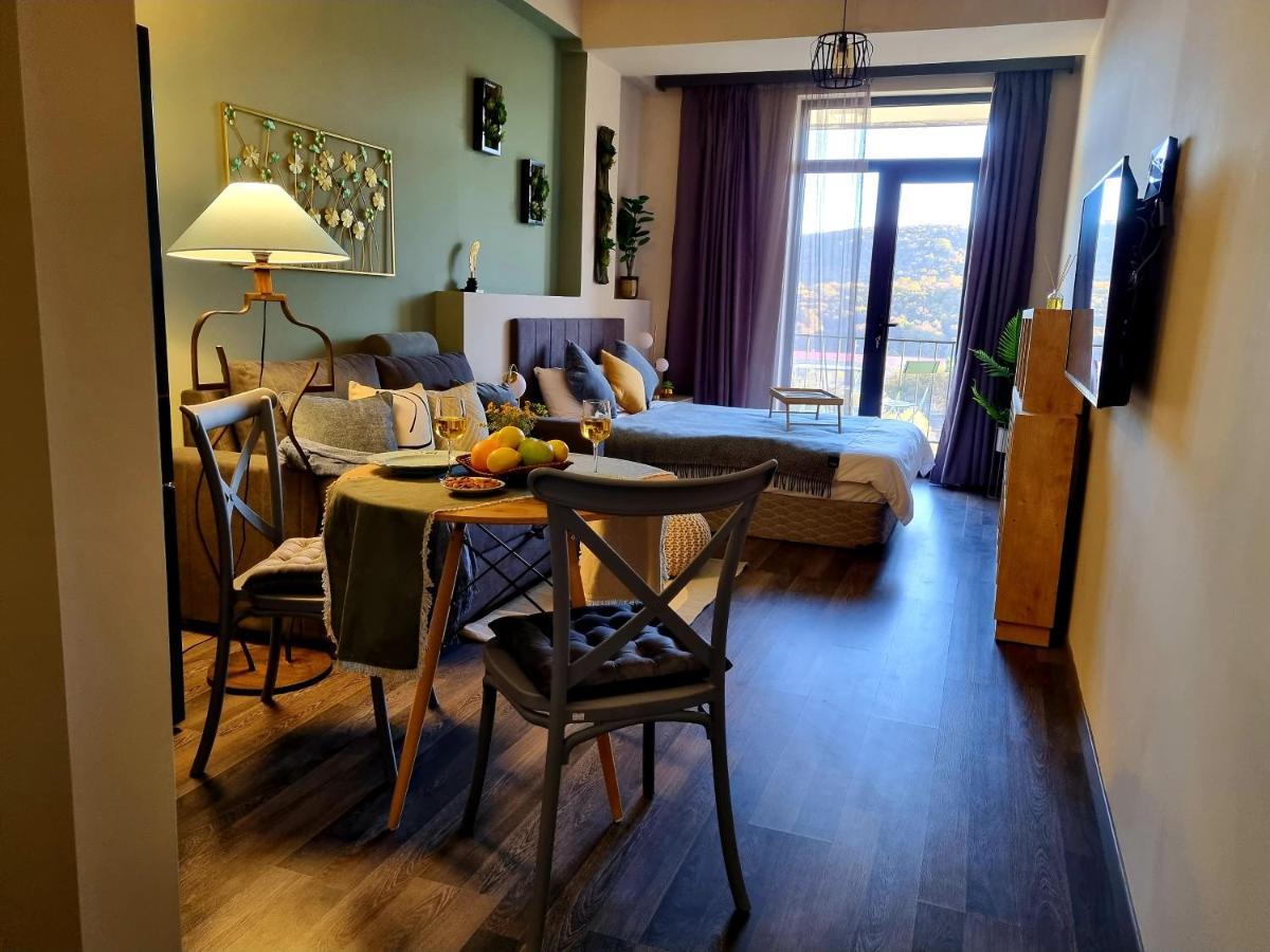 Nature View Designer Apartment